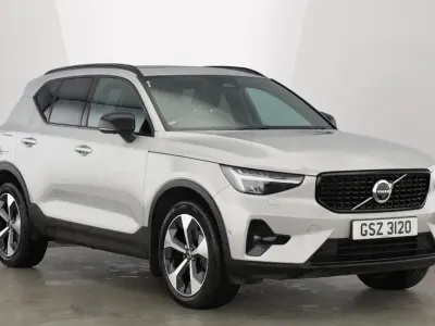 Used Volvo XC40 Ultimate 197 HP (144 kW) 2022 Silver SUV