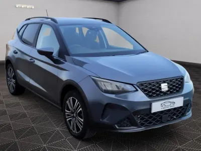 Begagnad Seat Arona SE 2023 Grå SUV