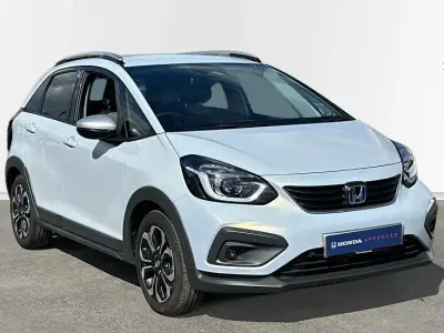 Used Honda Jazz Hybrid 109 HP (80 kW) 2023 White Hatchback