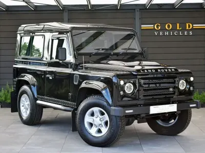 Used Land Rover Defender 122 HP (89 kW) 2007 Black Estate