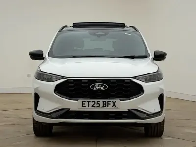 Used Ford Kuga ST-Line X 243 HP (178 kW) 2025 Frozen white SUV