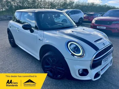 Used Mini Cooper S Hatch 2019 White Hatchback