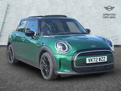Used Mini Cooper Exclusive 134 HP (98 kW) 2022 Green Hatchback