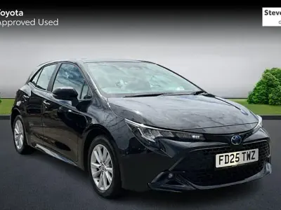 Used Toyota Corolla 140 HP (102 kW) 2025 Black Hatchback