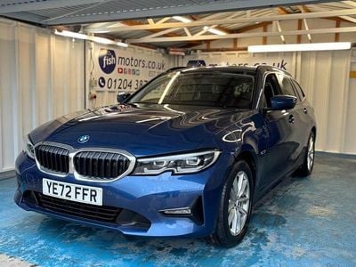 Used BMW 330e Comfort Edition 292 HP (214 kW) 2022 Blue Estate