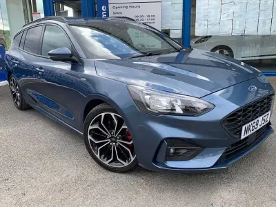 Używany Ford Focus ST-Line X 120 KM (88 kW) 2020 Niebieski Kombi