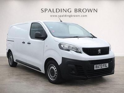 Used Peugeot Expert Premium 100 HP (73 kW) 2023 White Van