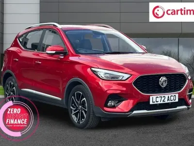 Usado MG ZS Exclusive 106 CV (77 kW) 2022 Rojo SUV