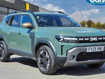 Used Dacia Duster Extreme 143 HP (105 kW) 2025 Green SUV