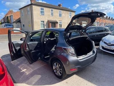 Used Toyota Yaris Plus 99 HP (72 kW) 2014 Grey Hatchback