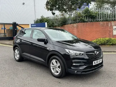 Used Vauxhall Grandland X 130 HP (95 kW) 2018 Black SUV