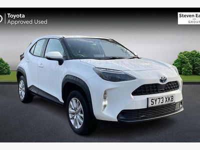 Used 2025 Toyota Yaris Hybrid Estate | £21,880 (Good price)