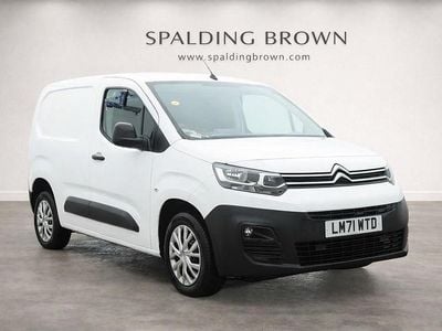 Used Citroën Berlingo 100 HP (73 kW) 2022 White MPV