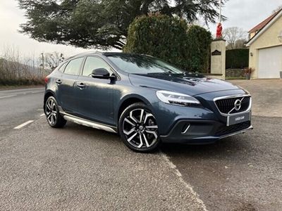 used Volvo V40 CC Cross Country (2019/19)T3 (152bhp) Pro 5d Geartronic