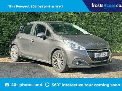 Used Peugeot 208 Signature Sky 82 HP (60 kW) 2018 Grey Hatchback