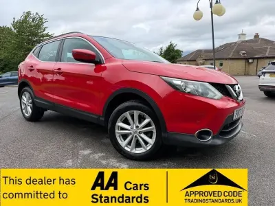 Used Nissan Qashqai Acenta 2017 Red SUV