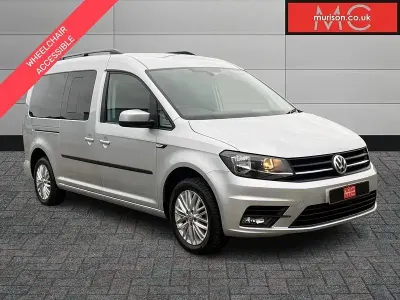 Usado VW Caddy Maxi Life 101 HP (74 kW) 2019 Prateado Monovolume