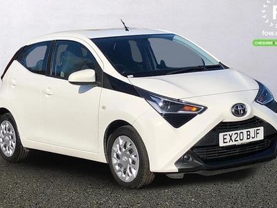 Used Toyota Aygo X-play 72 HP (52 kW) 2020 White Hatchback