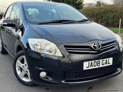 Used Toyota Auris 132 HP (97 kW) 2011 Black Hatchback