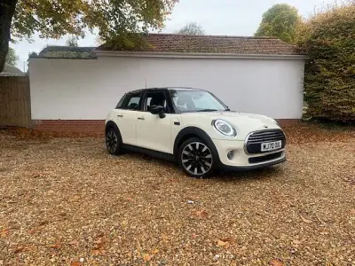 Usado Mini Cooper Exclusive 2020 Branco Citadino