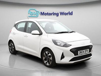 Used Hyundai i10 Advanced 63 HP (46 kW) 2024 White Hatchback