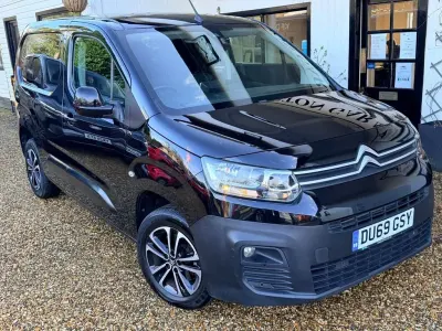 Used Citroën Berlingo 100 HP (73 kW) 2019 Black MPV