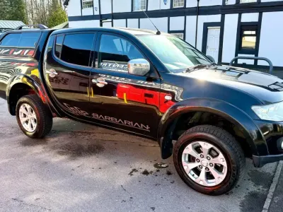 Second-hand Mitsubishi L200 176 CP (129 kW) 2010 Negru Pickup