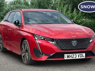 Used Peugeot 308 SW GT 131 HP (96 kW) 2023 Red Estate