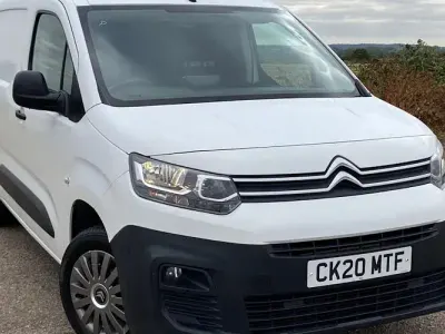 Used Citroën Berlingo 76 HP (55 kW) 2020 White MPV