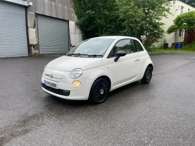 Used Fiat 500 Pop 85 HP (62 kW) 2011 White Hatchback