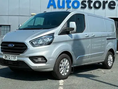 Used Ford Transit Custom Limited 131 HP (96 kW) 2023 White Van