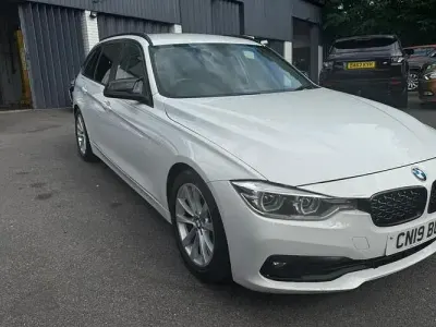 Used BMW 330 M Sport 258 HP (189 kW) 2019 White Estate
