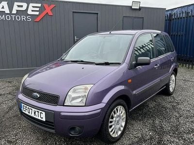 Used Ford Fusion 90 HP (66 kW) 2007 Mauve/purple Hatchback