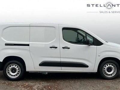 White Used 2024 Citroën Berlingo MPV | £15,495 (Fair price)