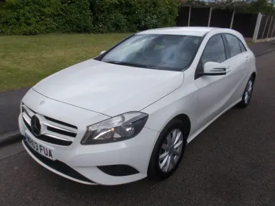 Usado Mercedes A180 SE 2013 Branco Citadino