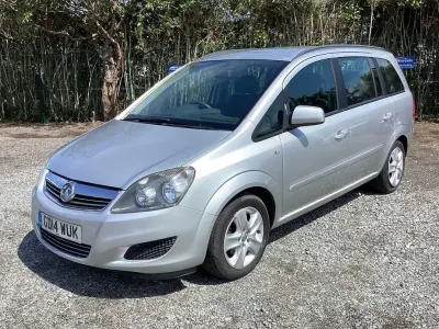 Used Vauxhall Zafira 120 HP (88 kW) 2014 Silver MPV