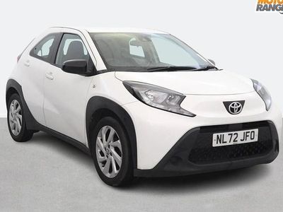 Used Toyota Aygo X PURE 72 HP (52 kW) 2022 White SUV