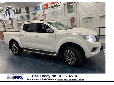 Used Nissan Navara Tekna 190 HP (139 kW) 2017 White Pickup