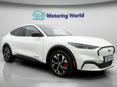 Used Ford Mustang Mach-E Extended Range 254 kW (346 HP) 2022 White SUV