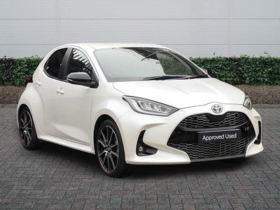Used Toyota Yaris Hybrid Sport 2023 White Hatchback