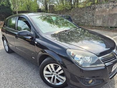 Black Used 2007 Vauxhall Astra Hatchback | £1,300 (Good price)