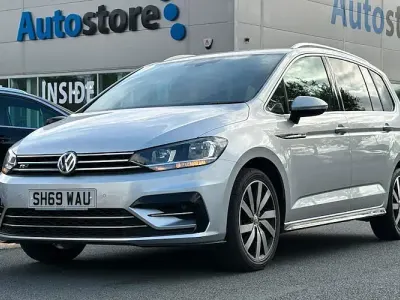 Used VW Touran R-line 150 HP (110 kW) 2024 MPV