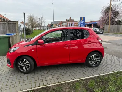 Used Peugeot 108 Allure 82 HP (60 kW) 2017 Red Hatchback