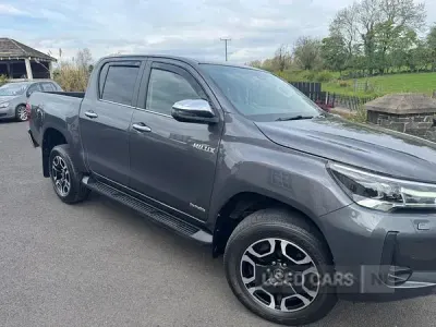 Usado Toyota HiLux 2022 Gris Pickup/Camioneta