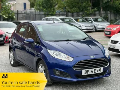 Used Ford Fiesta Zetec 2016 Blue Hatchback