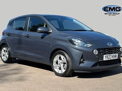 Usado Hyundai i10 SE 67 HP (49 kW) 2023 Cinzento Citadino