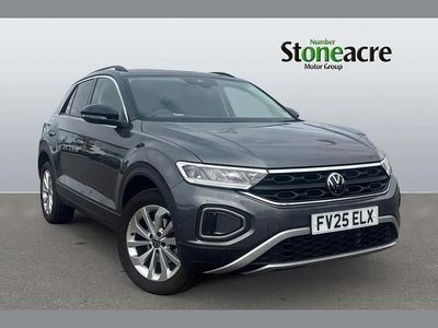 Usado VW T-Roc Match 150 HP (110 kW) 2025 Cinzento SUV