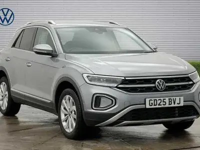 Używany VW T-Roc Style 150 KM (110 kW) 2025 Srebrny SUV