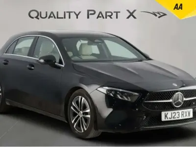 Begagnad Mercedes A150 Executive 2023 Svart Halvkombi