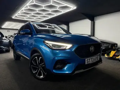 Usado MG ZS Exclusive 106 CV (77 kW) 2023 Azul SUV